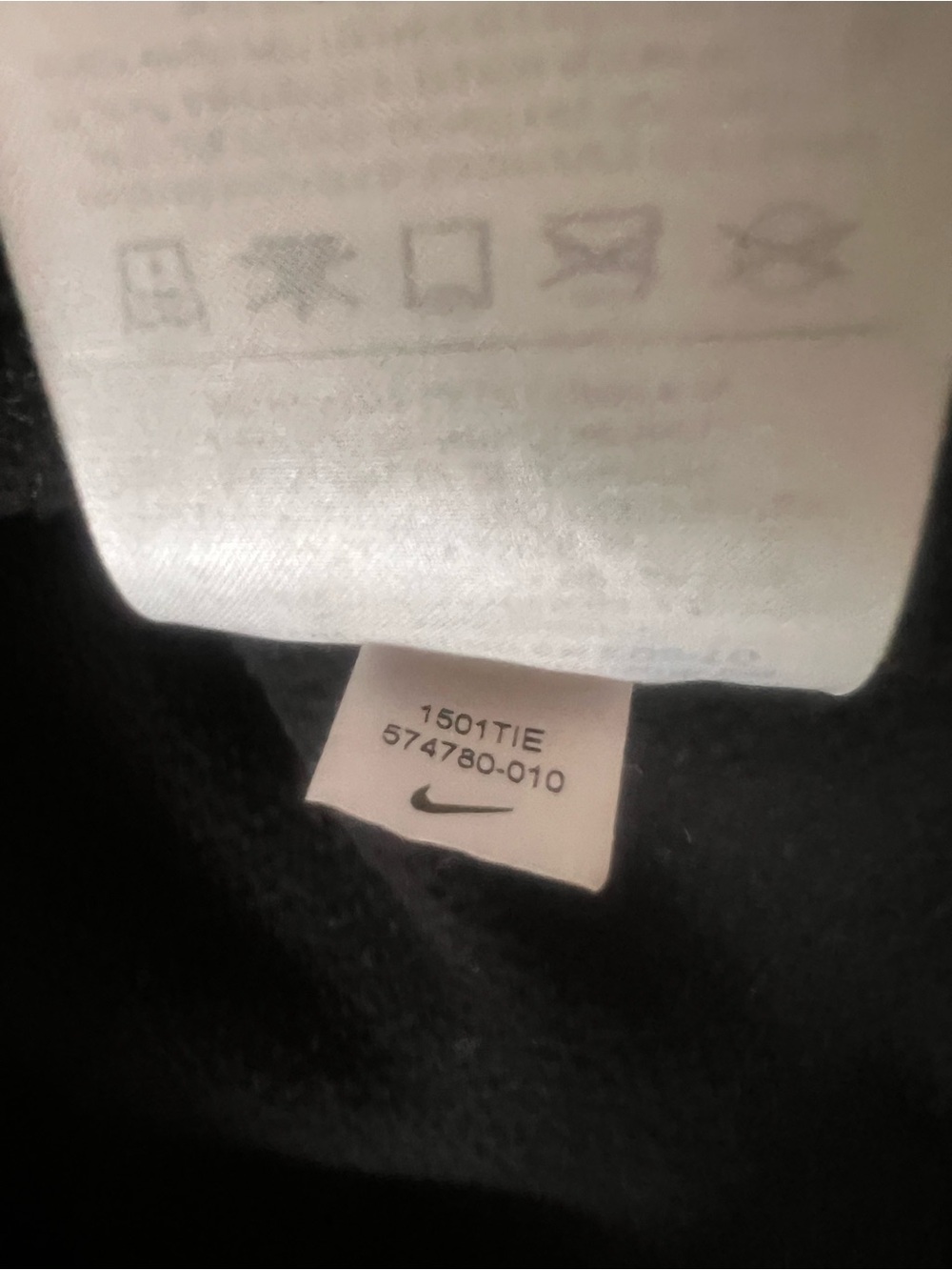 Nike Therma-Fit Oregon Ducks Hoodie - Picture 8 of 8